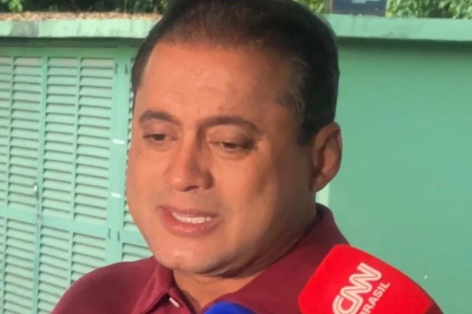 Weverton Rocha em gravação de campanha