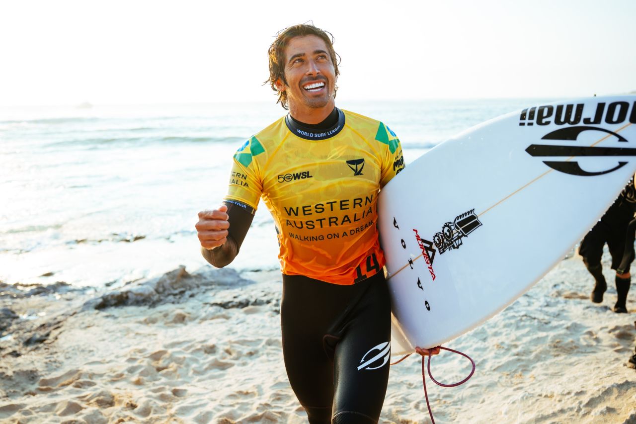 Miguel Pupo com a lycra amarela