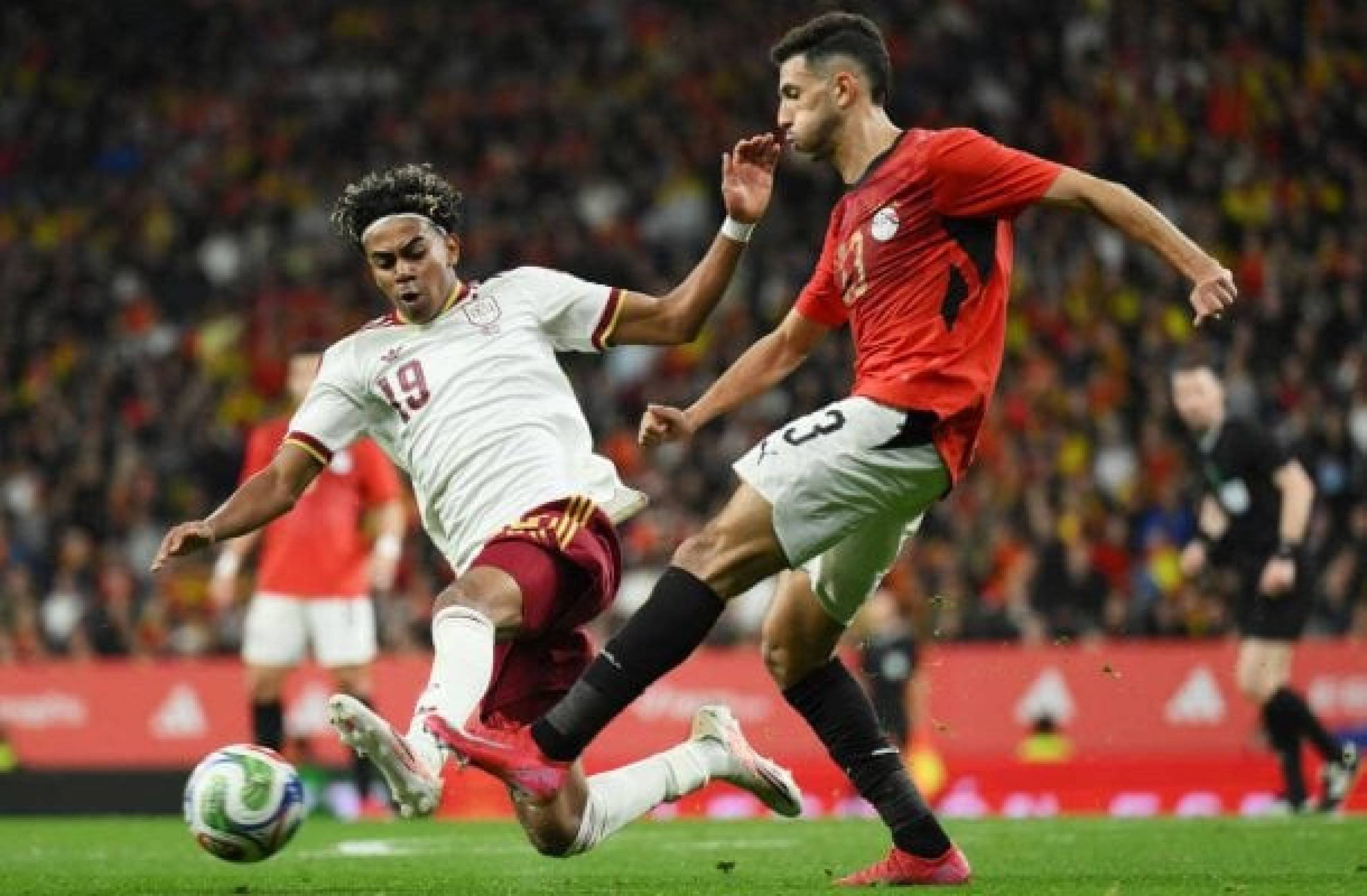 Lamine Yamal no RCDE Stadium durante amistoso