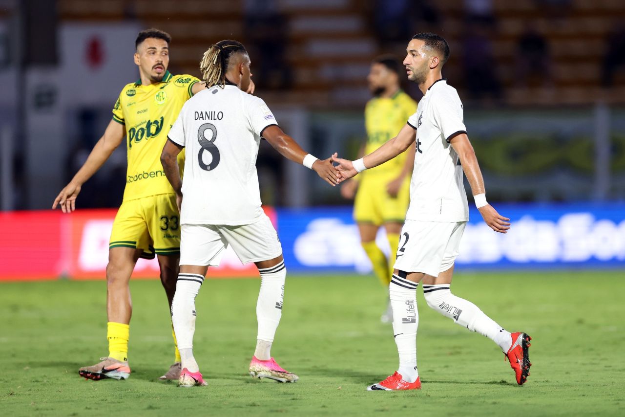 Ziyech em ação pelo Botafogo